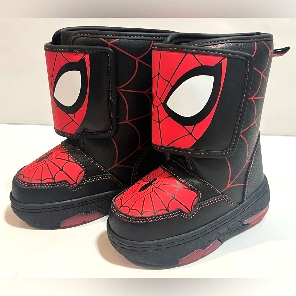 Marvel Spider-Man Themed Kids Boys Warm Winter Velcro Light-Up Boots Size 6 - Picture 3 of 9